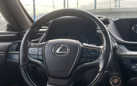 Lexus ES VII, 2019 год, 3 890 000 рублей, 14 фотография