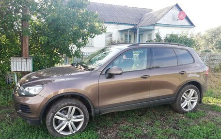 Volkswagen Touareg III, 2011 год, 2 100 000 рублей, 1 фотография