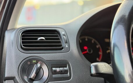 Volkswagen Polo VI (EU Market), 2015 год, 900 000 рублей, 19 фотография