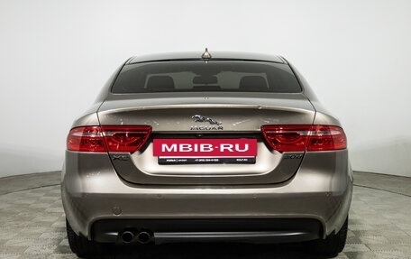 Jaguar XE I рестайлинг, 2015 год, 1 499 900 рублей, 6 фотография