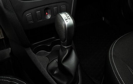 Renault Logan II, 2022 год, 1 388 000 рублей, 10 фотография