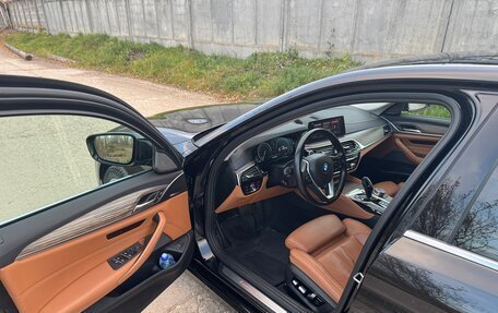 BMW 5 серия, 2018 год, 3 890 000 рублей, 12 фотография