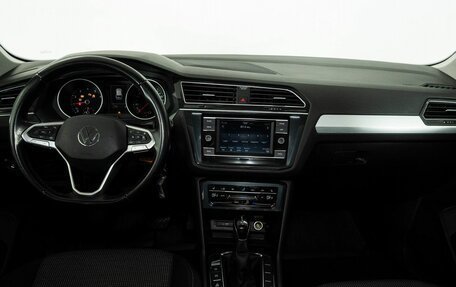 Volkswagen Tiguan II, 2020 год, 2 428 000 рублей, 7 фотография