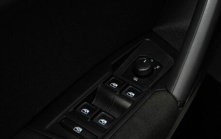 Volkswagen Tiguan II, 2020 год, 2 428 000 рублей, 14 фотография