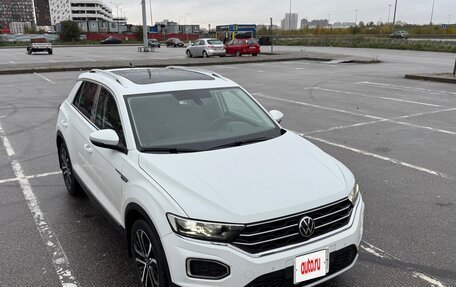 Volkswagen T-Roc I, 2021 год, 2 300 000 рублей, 4 фотография