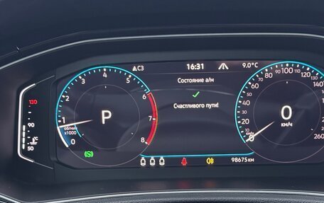 Volkswagen T-Roc I, 2021 год, 2 300 000 рублей, 10 фотография