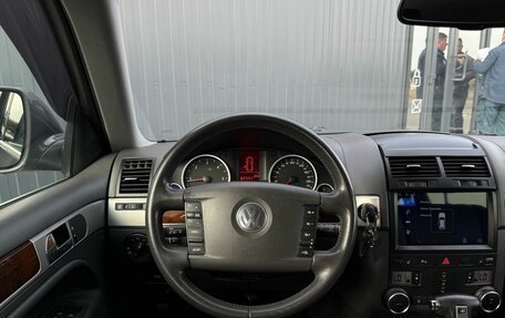 Volkswagen Touareg III, 2010 год, 1 590 000 рублей, 10 фотография