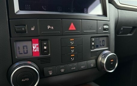 Volkswagen Touareg III, 2010 год, 1 590 000 рублей, 17 фотография