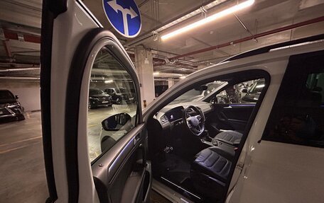 Volkswagen Tiguan II, 2021 год, 4 469 000 рублей, 7 фотография