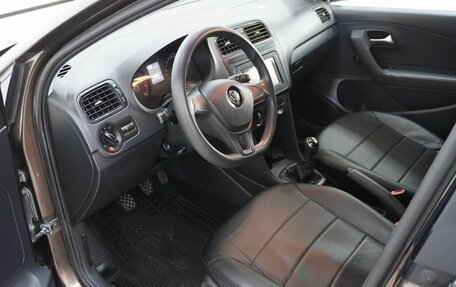 Volkswagen Polo VI (EU Market), 2017 год, 890 000 рублей, 13 фотография