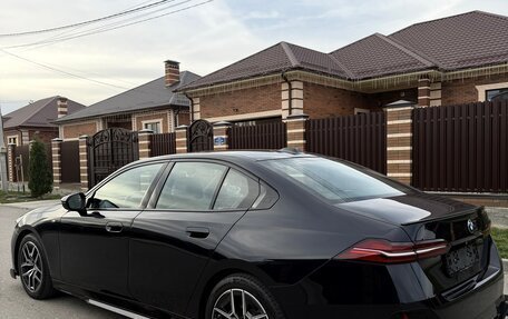 BMW 5 серия, 2024 год, 6 850 000 рублей, 11 фотография