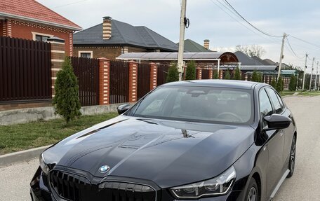 BMW 5 серия, 2024 год, 6 850 000 рублей, 15 фотография