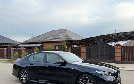 BMW 5 серия, 2024 год, 6 850 000 рублей, 13 фотография