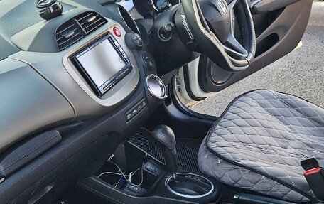 Honda Fit III, 2012 год, 890 000 рублей, 6 фотография