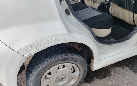 Toyota Passo III, 2004 год, 250 000 рублей, 8 фотография