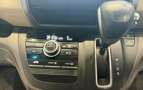 Honda Freed II, 2017 год, 1 350 000 рублей, 17 фотография