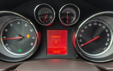 Opel Insignia II рестайлинг, 2011 год, 750 000 рублей, 9 фотография