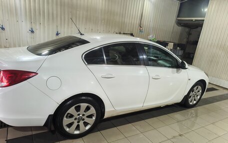 Opel Insignia II рестайлинг, 2011 год, 750 000 рублей, 3 фотография