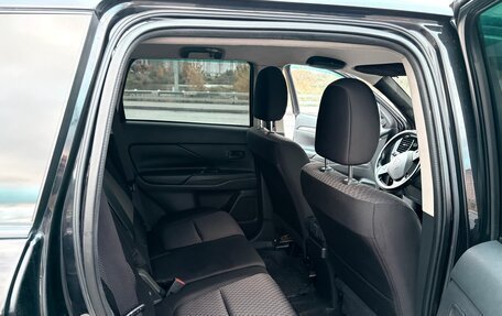 Mitsubishi Outlander III рестайлинг 3, 2012 год, 999 000 рублей, 11 фотография