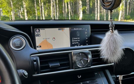 Lexus IS III, 2018 год, 2 690 000 рублей, 13 фотография