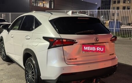 Lexus NX I, 2015 год, 2 950 000 рублей, 15 фотография