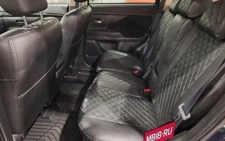 Mitsubishi Outlander III рестайлинг 3, 2021 год, 1 900 000 рублей, 16 фотография