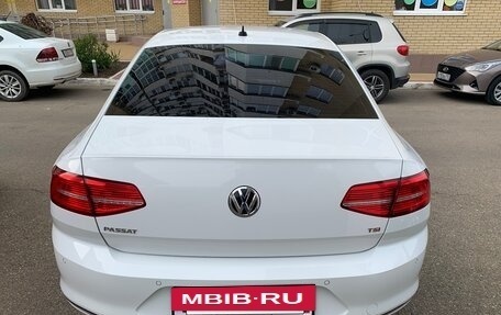 Volkswagen Passat B8 рестайлинг, 2017 год, 2 200 000 рублей, 3 фотография