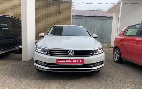 Volkswagen Passat B8 рестайлинг, 2017 год, 2 200 000 рублей, 2 фотография