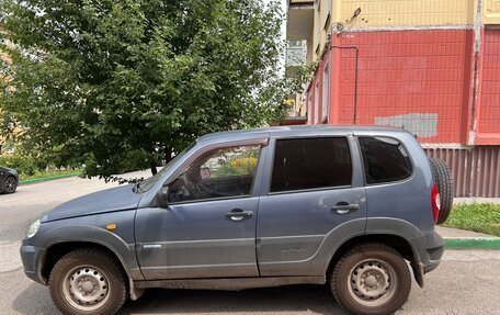 Chevrolet Niva I рестайлинг, 2010 год, 310 000 рублей, 4 фотография