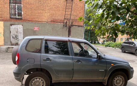 Chevrolet Niva I рестайлинг, 2010 год, 310 000 рублей, 5 фотография