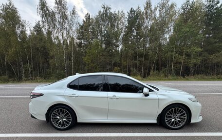 Toyota Camry, 2018 год, 3 148 999 рублей, 6 фотография