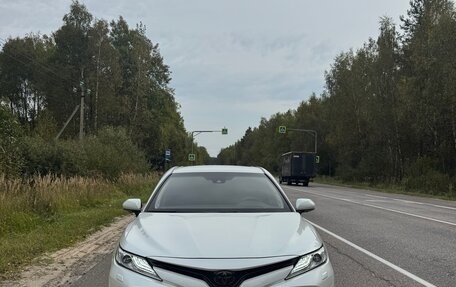 Toyota Camry, 2018 год, 3 148 999 рублей, 7 фотография