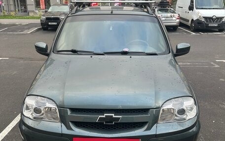 Chevrolet Niva I рестайлинг, 2013 год, 530 000 рублей, 2 фотография