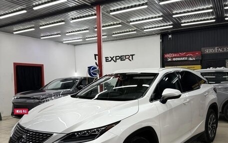 Lexus RX IV рестайлинг, 2020 год, 4 500 000 рублей, 1 фотография