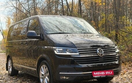 Volkswagen Multivan T6 рестайлинг, 2023 год, 10 000 000 рублей, 9 фотография