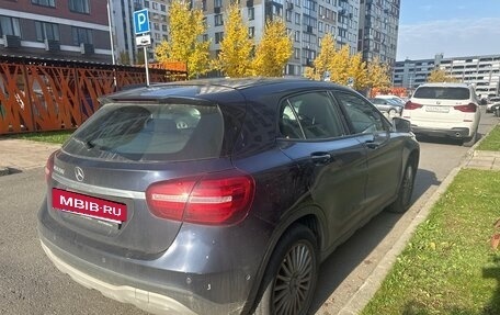 Mercedes-Benz GLA, 2018 год, 1 500 000 рублей, 3 фотография