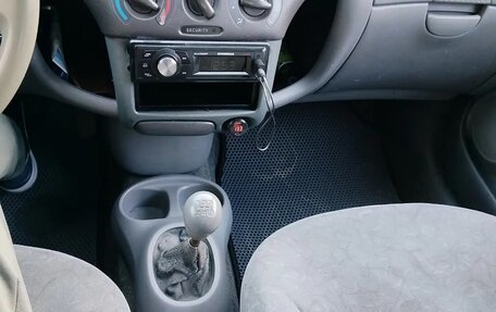 Toyota Yaris III, 1999 год, 220 000 рублей, 10 фотография