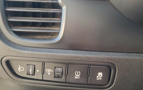 KIA Rio IV, 2017 год, 999 999 рублей, 6 фотография