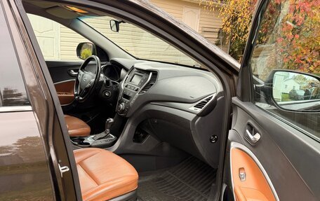 Hyundai Santa Fe III рестайлинг, 2017 год, 1 670 000 рублей, 2 фотография