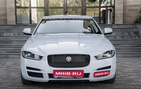 Jaguar XE I рестайлинг, 2016 год, 1 800 000 рублей, 1 фотография