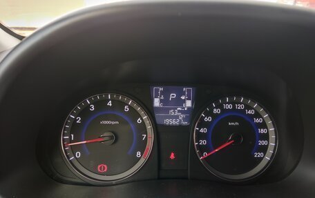 Hyundai Solaris II рестайлинг, 2014 год, 860 000 рублей, 6 фотография