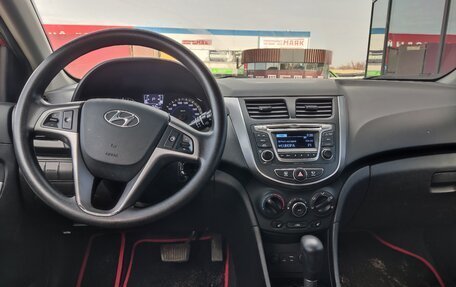 Hyundai Solaris II рестайлинг, 2014 год, 860 000 рублей, 5 фотография