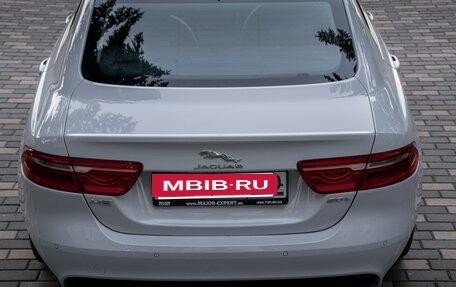 Jaguar XE I рестайлинг, 2016 год, 1 800 000 рублей, 13 фотография
