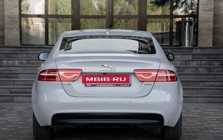 Jaguar XE I рестайлинг, 2016 год, 1 800 000 рублей, 16 фотография