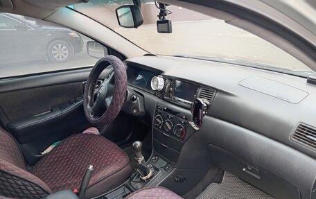 Toyota Corolla, 2005 год, 600 000 рублей, 4 фотография