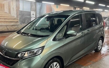 Honda Freed II, 2021 год, 1 899 000 рублей, 2 фотография