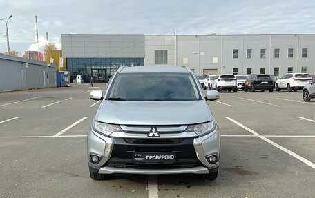 Mitsubishi Outlander III рестайлинг 3, 2018 год, 1 629 000 рублей, 2 фотография