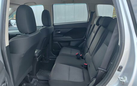 Mitsubishi Outlander III рестайлинг 3, 2018 год, 1 629 000 рублей, 15 фотография