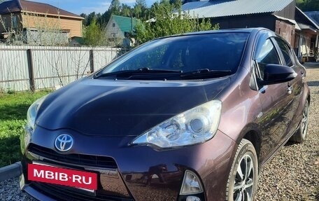 Toyota Aqua I, 2014 год, 750 000 рублей, 2 фотография