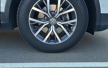 Volkswagen Tiguan II, 2017 год, 1 850 000 рублей, 10 фотография